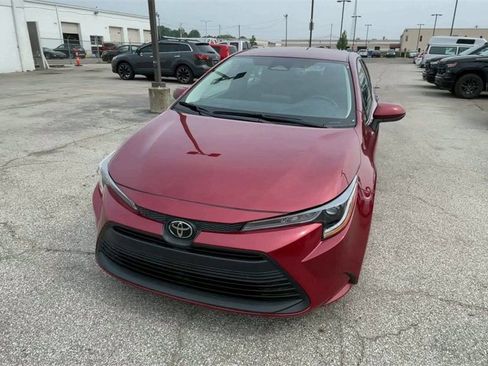 Used 2024 Toyota Corolla LE image 5