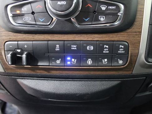 Used 2017 RAM 2500 Laramie w/ Convenience Group AWD/4WD image 35