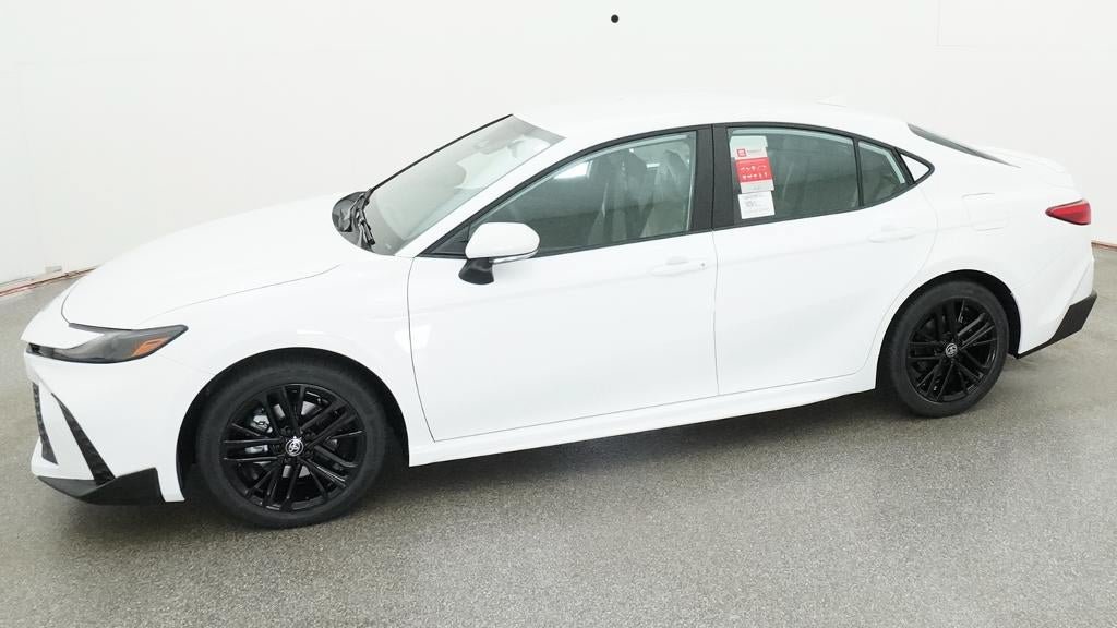 New 2026 Toyota Camry SE FWD image 2