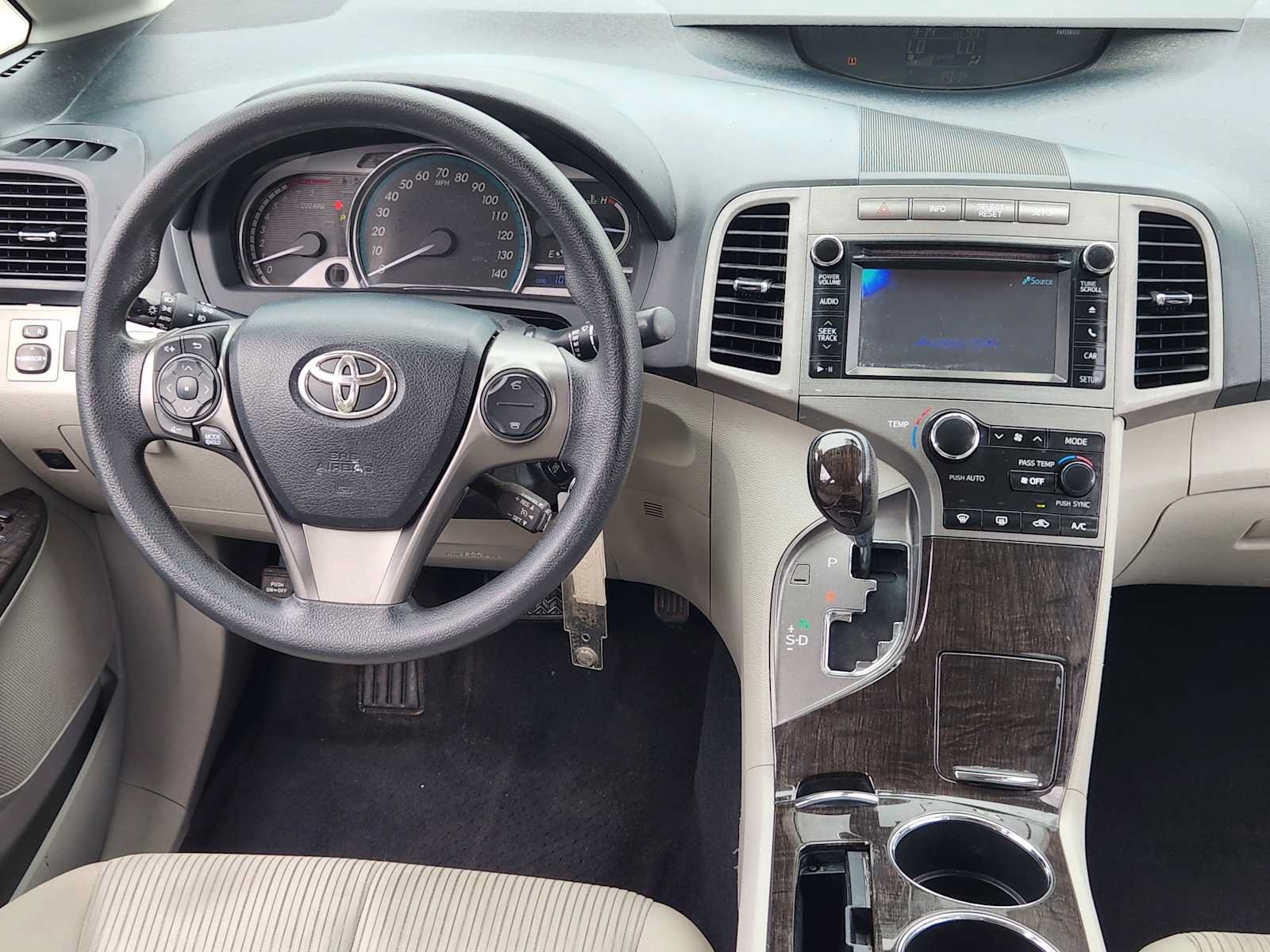 Used 2013 Toyota Venza LE w/ LE Convenience Pkg FWD image 24