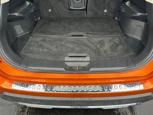 Used 2020 Nissan Rogue SL w/ Premium Package image 17