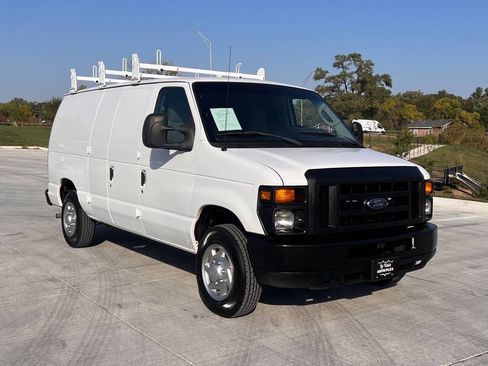 Used 2010 Ford E-150 and Econoline 150 image 5