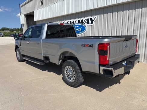 Used 2021 Ford F350 Lariat w/ Chrome Package AWD/4WD image 6