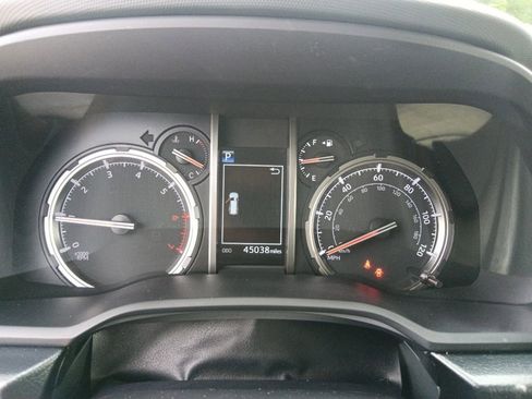Used 2024 Toyota 4Runner TRD Off-Road AWD/4WD image 20