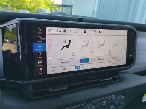 New 2025 Jeep Gladiator Sport image 28