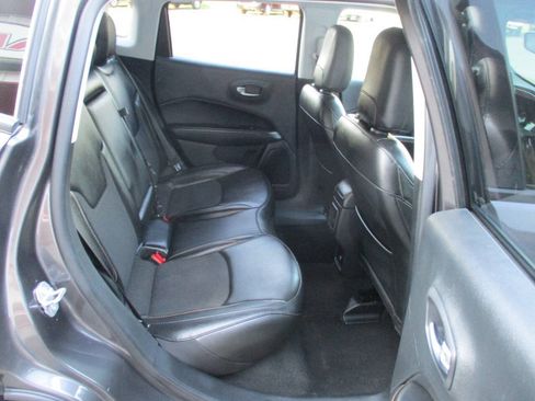 Used 2020 Jeep Compass Latitude w/ Cold Weather Group AWD/4WD image 20