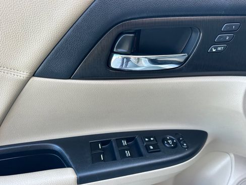 Used 2014 Honda Accord EX-L image 10