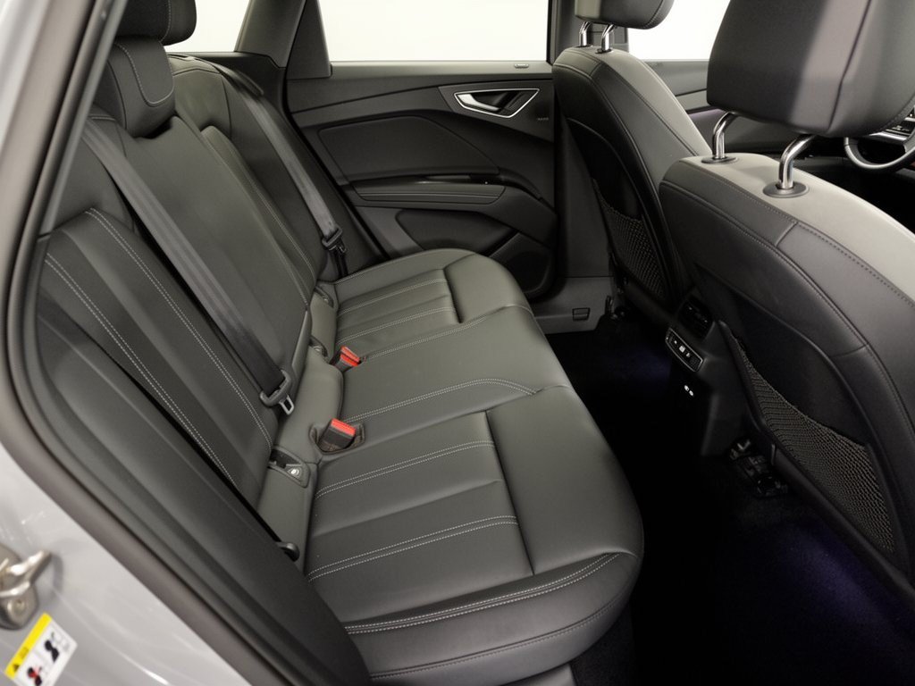 Used 2023 Audi Q4 e-tron Premium Plus w/ Premium Plus AWD/4WD image 29