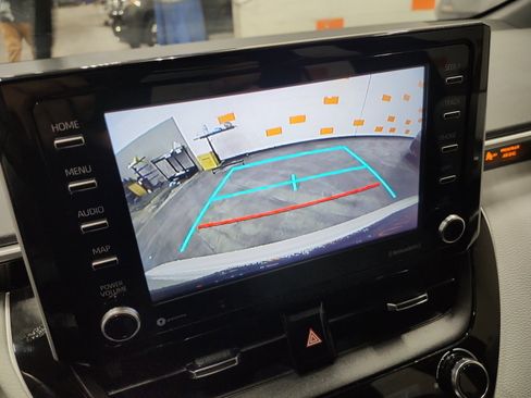 Used 2021 Toyota Corolla SE FWD image 17