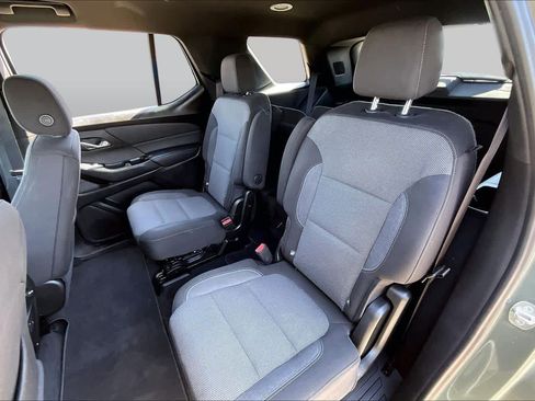 Used 2023 Chevrolet Traverse LT FWD image 20
