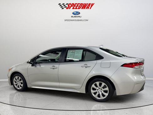 Used 2024 Toyota Corolla LE FWD image 9