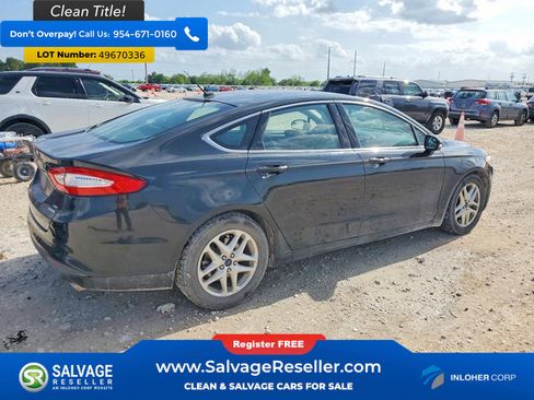 Used 2015 Ford Fusion SE w/ Equipment Group 202A FWD image 4