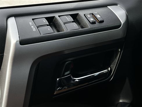 Used 2022 Toyota 4Runner SR5 Premium image 21