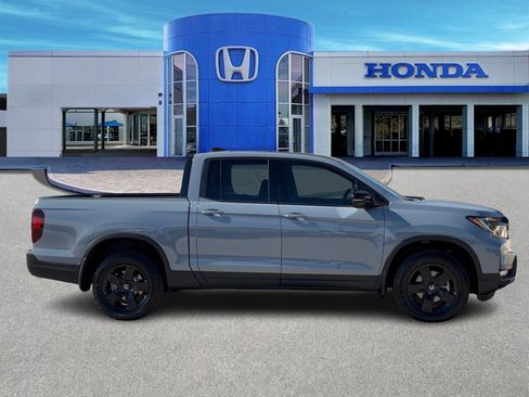 New 2026 Honda Ridgeline Black Edition image 8