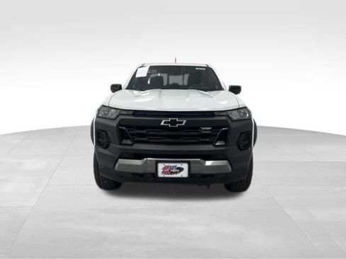 New 2026 Chevrolet Colorado Trail Boss AWD/4WD image 2