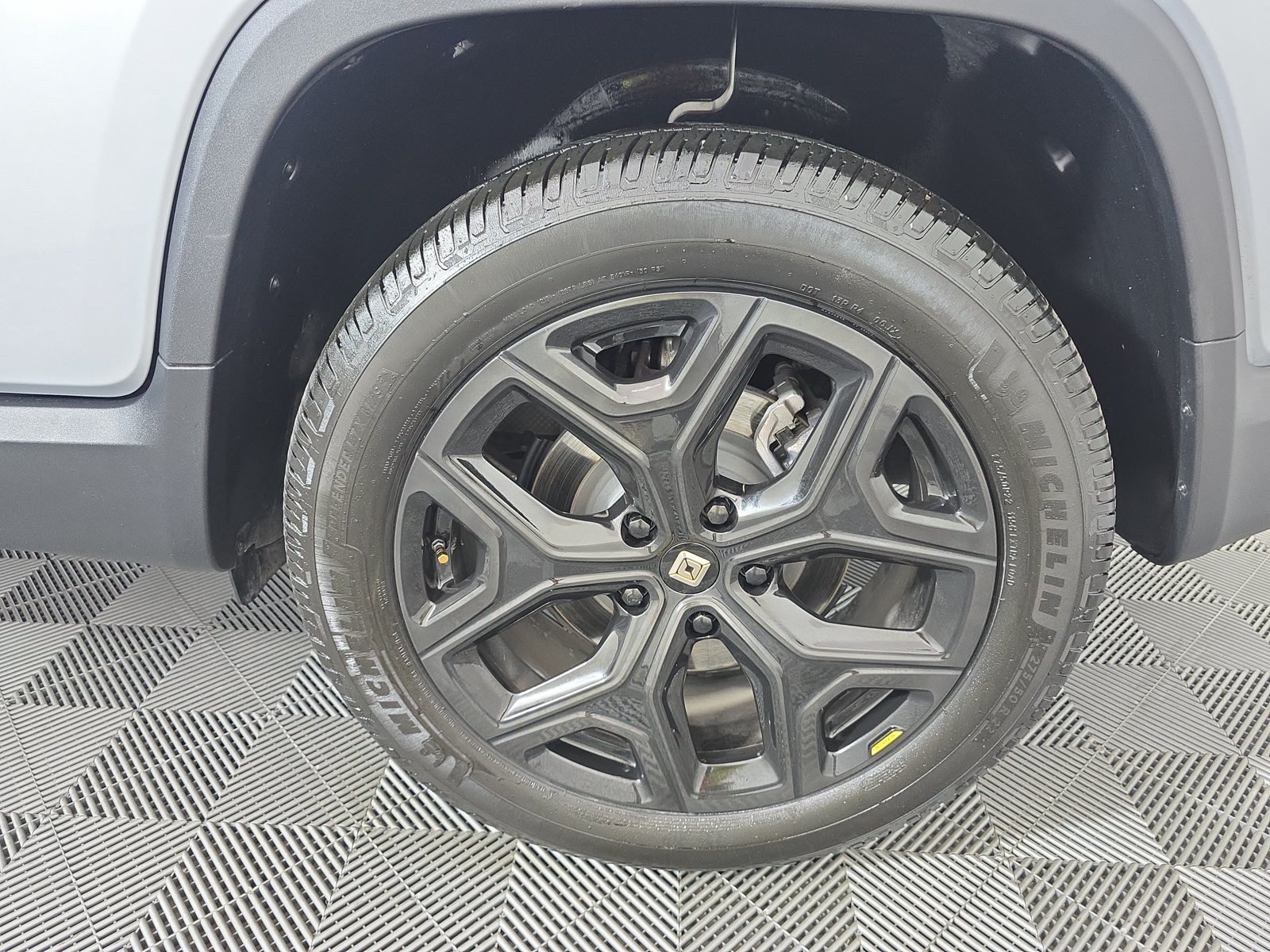 Used 2023 Rivian R1T Adventure Dual AWD/4WD image 10