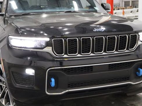 Used 2023 Jeep Grand Cherokee Overland image 60