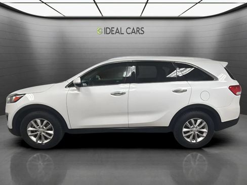 Used 2017 Kia Sorento FWD w/ LX Convenience Package image 8