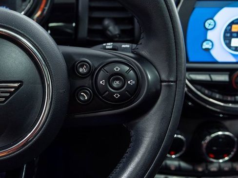 Used 2021 MINI Cooper 4-Door Hardtop image 16