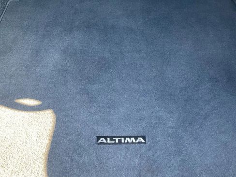 Used 2024 Nissan Altima 2.5 SV image 37