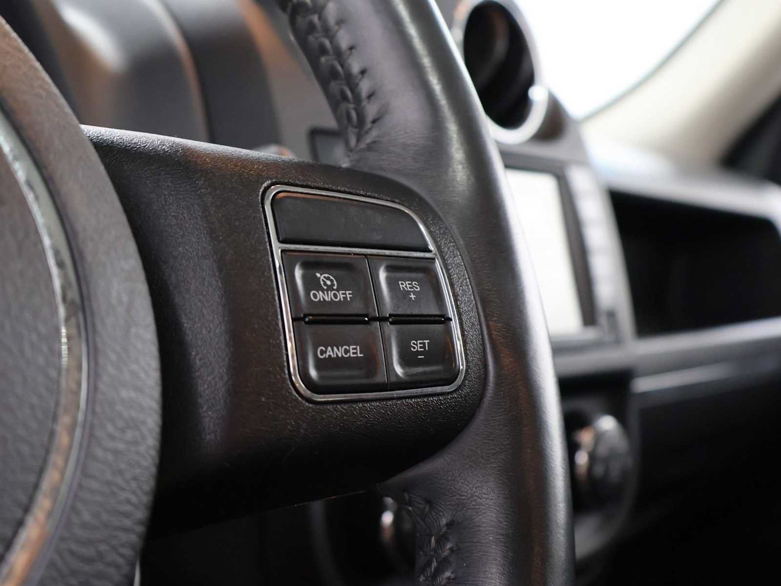 Used 2017 Jeep Patriot High Altitude AWD/4WD image 25