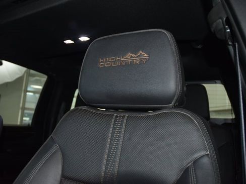 Used 2024 Chevrolet Silverado 3500 High Country w/ Technology Package image 44