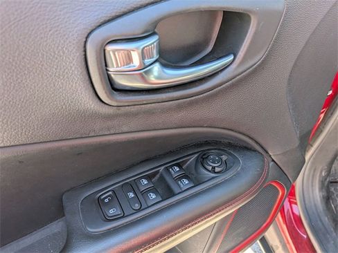 Used 2018 Jeep Compass Trailhawk w/ Leather Interior Group image 10