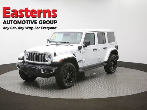 Used 2025 Jeep Wrangler Unlimited Sahara AWD/4WD image 51
