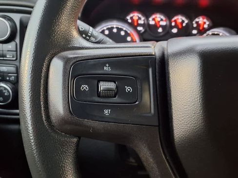 Used 2020 Chevrolet Silverado 1500 Custom w/ Custom Value Package image 18