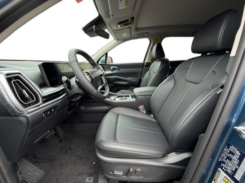 New 2026 Kia Sorento EX w/ EX Premium Package FWD image 9