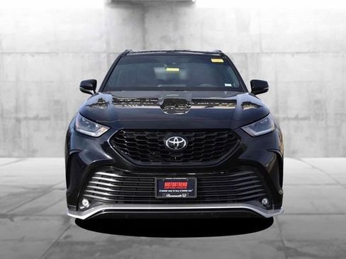 Used 2021 Toyota Highlander XSE image 4