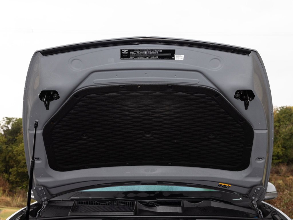 Used 2024 Bentley Bentayga Extended Wheelbase AWD/4WD image 81