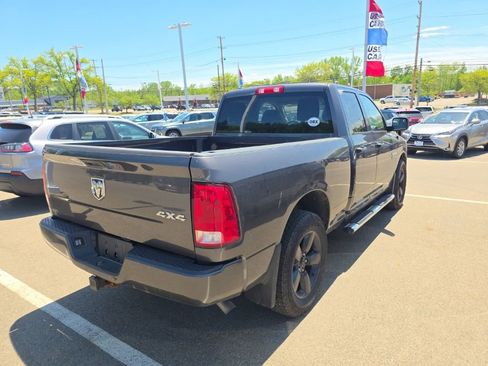 Used 2018 RAM 1500 Express AWD/4WD image 6