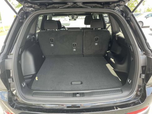 New 2025 Jeep Grand Cherokee Laredo image 28