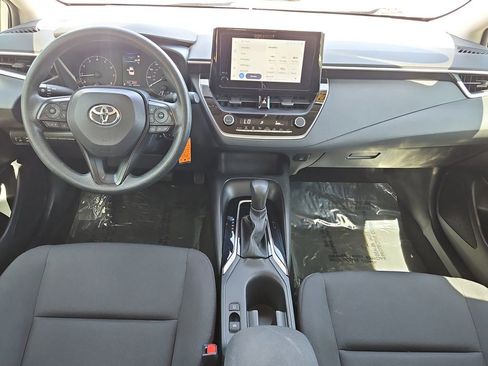 Used 2023 Toyota Corolla LE FWD image 7