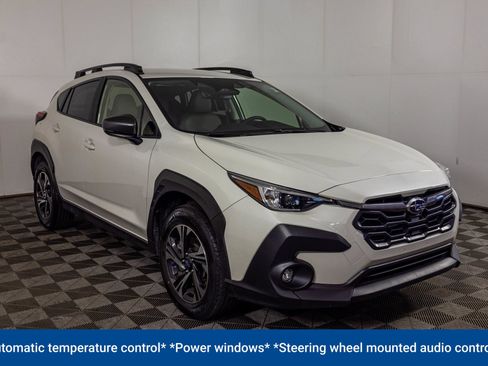 Used 2024 Subaru Crosstrek 2.0i Premium w/ Crosstrek Mirror Package AWD/4WD image 10