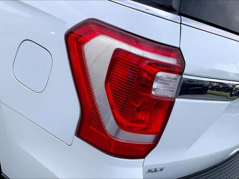 Used 2020 Ford Expedition XLT w/ Equipment Group 202A RWD image 27
