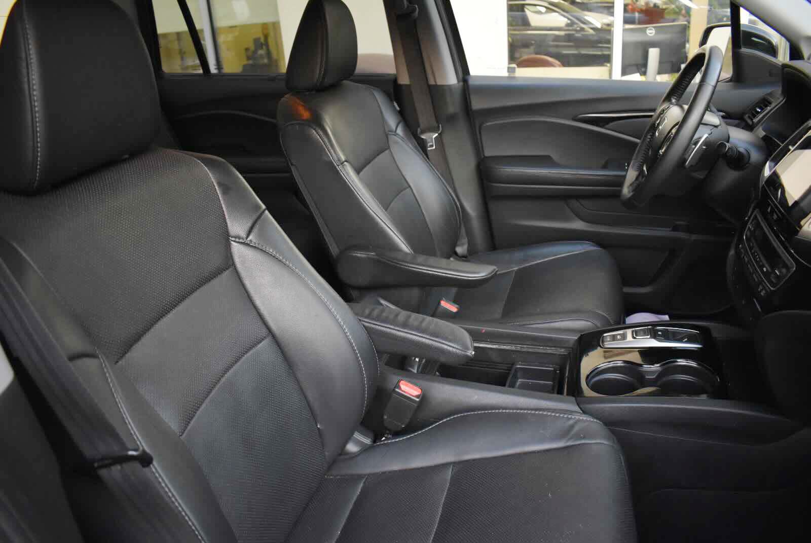 Used 2017 Honda Pilot Elite image 22