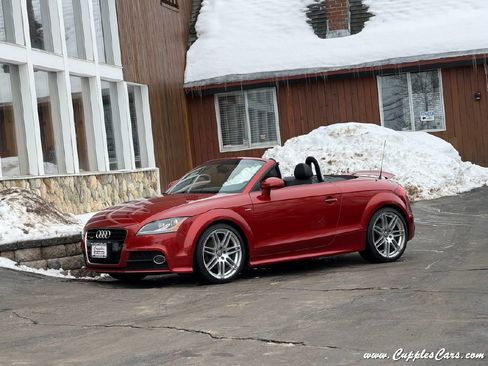 Used 2011 Audi TT 2.0T Prestige image 2