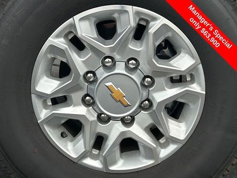 Used 2025 Chevrolet Silverado 3500 LT image 25