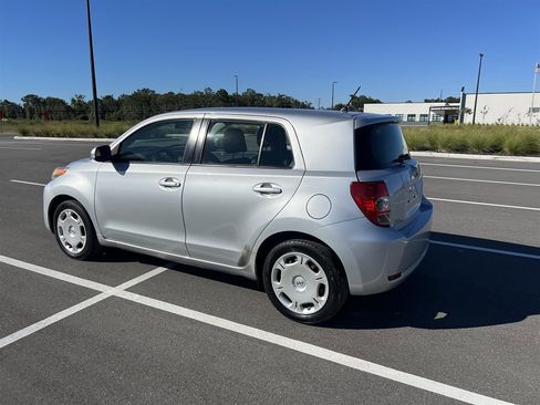 Used 2010 Scion xD image 4
