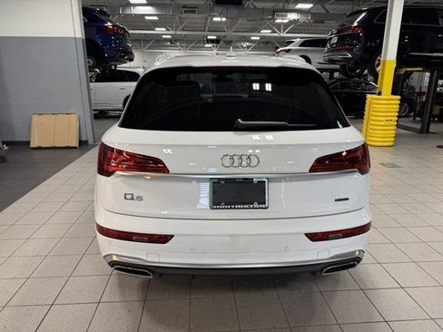 Certified 2025 Audi Q5 e Premium Plus w/ Premium Plus Package AWD/4WD image 6