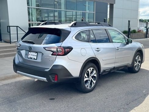 Used 2021 Subaru Outback Limited XT w/ Popular Package #2 AWD/4WD image 38