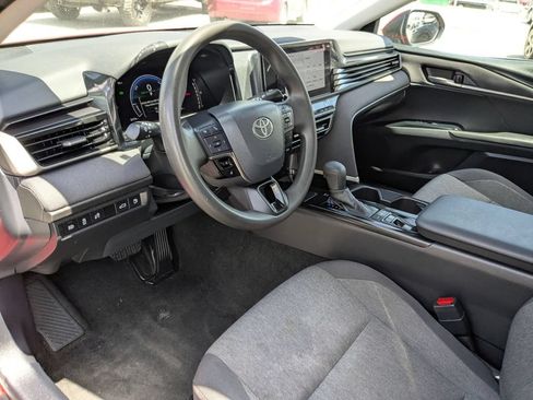 Used 2025 Toyota Camry LE FWD image 13