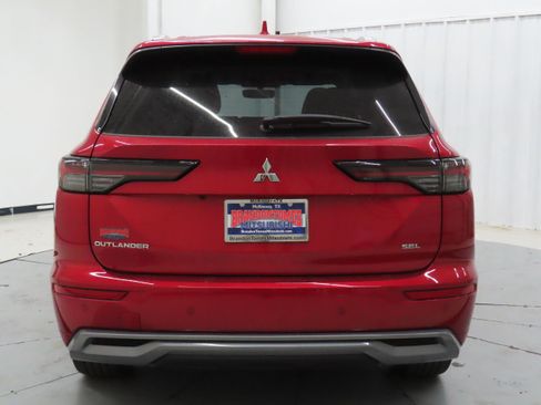 New 2026 Mitsubishi Outlander SEL FWD image 4