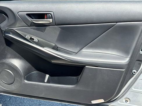 Used 2021 Lexus IS 300 AWD w/ Comfort Package image 10