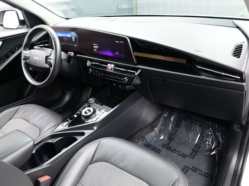 Used 2023 Kia Niro Wind w/ Wind Preserve Package image 15
