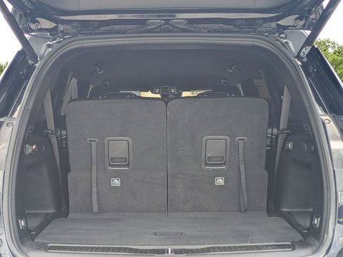 Used 2023 Jeep Grand Cherokee L Laredo RWD image 13