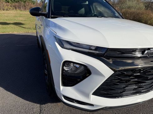 Used 2022 Chevrolet TrailBlazer RS w/ Sun and Liftgate Package image 12