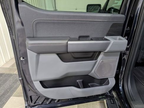 Used 2025 Ford F150 Lariat w/ Equipment Group 501A Mid image 10